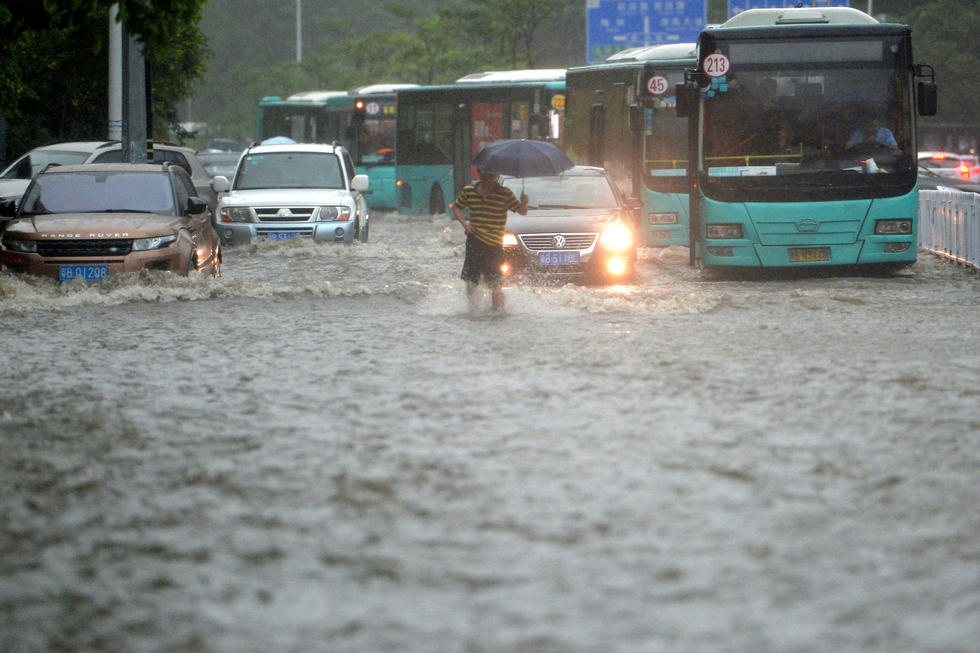 食品傳送帶廠家：廣東強降雨，你的快遞還好嗎