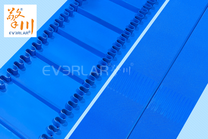 藍(lán)色啞光PU輸送帶加擋板裙邊導(dǎo)條食品級自動化生產(chǎn)線定制提升機(jī)工業(yè)皮帶