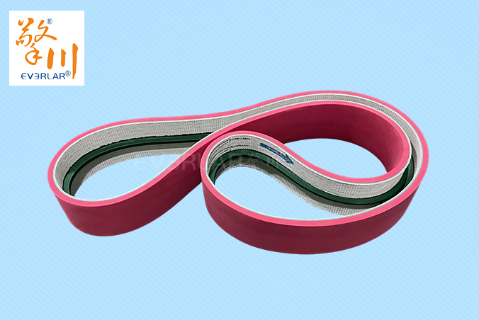 PVC輸送帶加導(dǎo)條紅膠防滑防跑偏電子包裝流水線工業(yè)皮帶廠家直銷